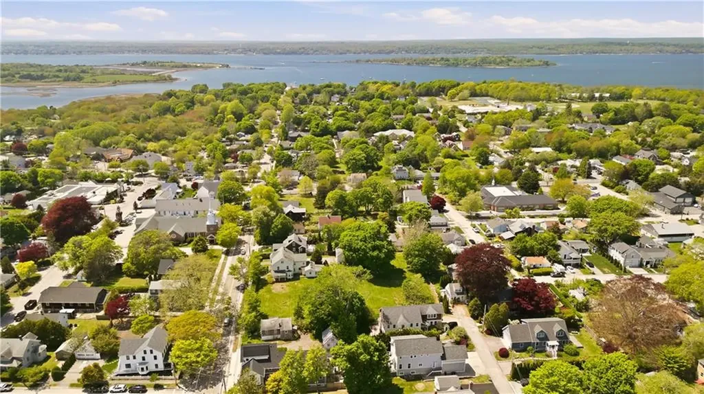 78 Lot 3 Narragansett Avenue Jamestown RI 02835