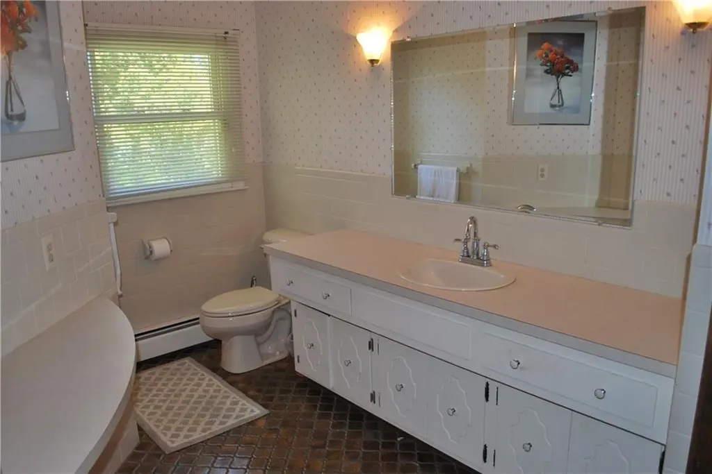 3 Carriage Way North Providence RI 02904