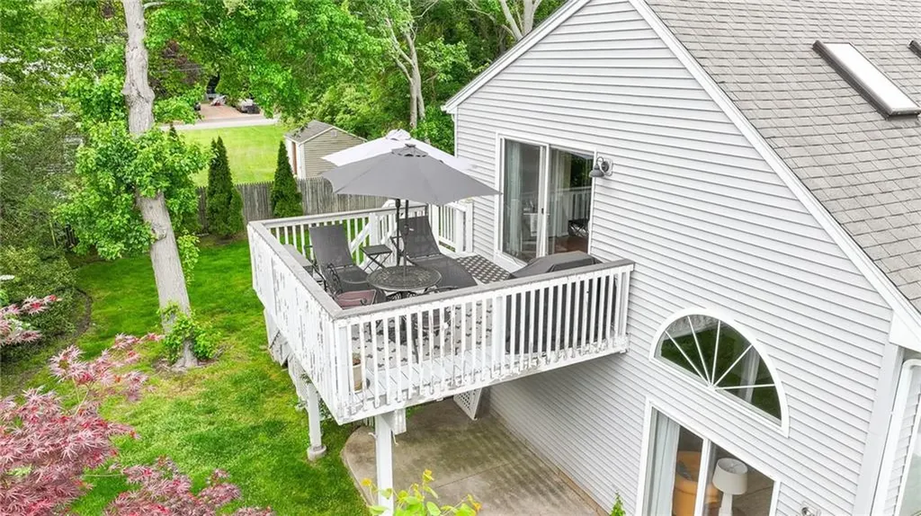 35 Sachem Road Narragansett RI 02882