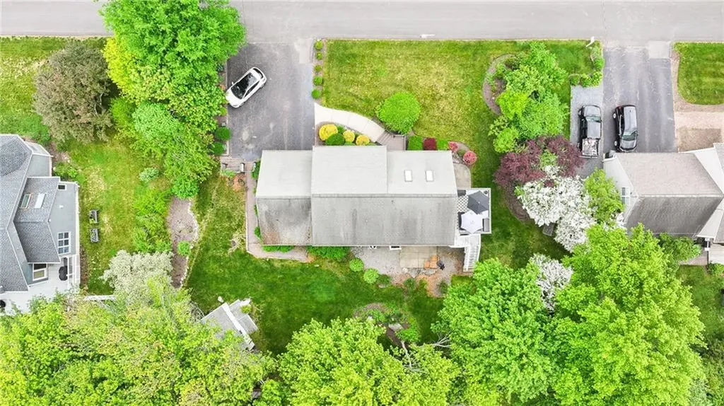 35 Sachem Road Narragansett RI 02882