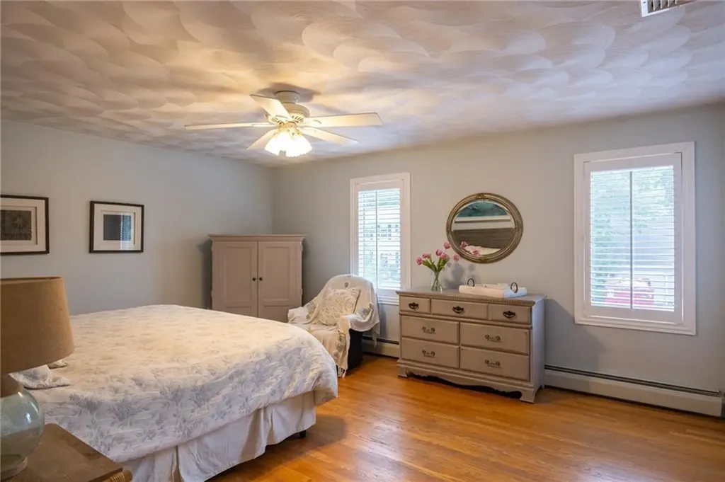 35 Sachem Road Narragansett RI 02882