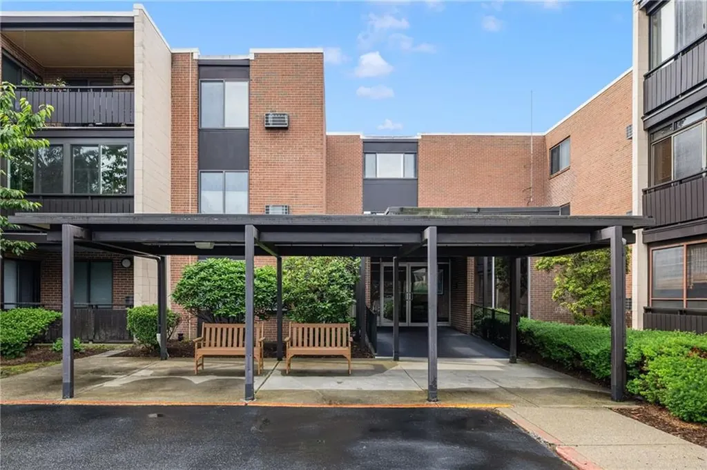 401 Bellevue Avenue Newport RI 02840