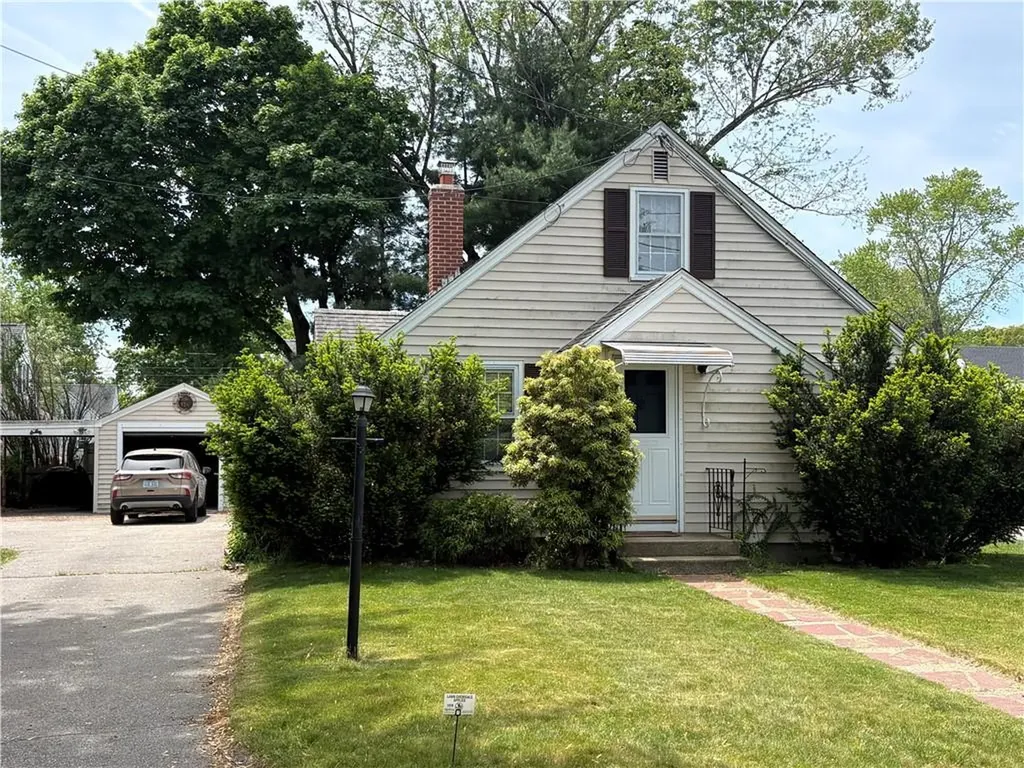 130 Vaughn Avenue Warwick RI 02886