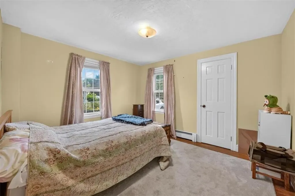 130 Vaughn Avenue Warwick RI 02886