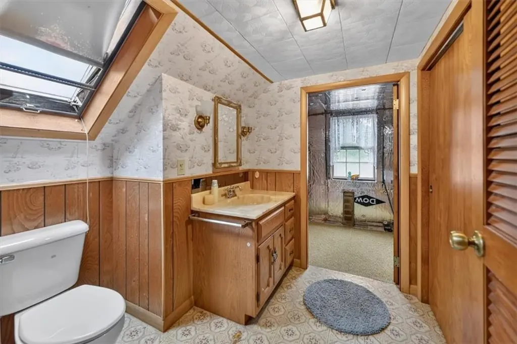 130 Vaughn Avenue Warwick RI 02886