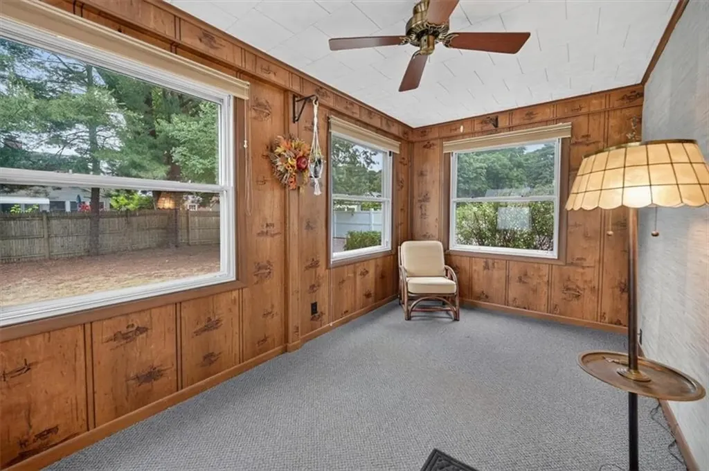 130 Vaughn Avenue Warwick RI 02886