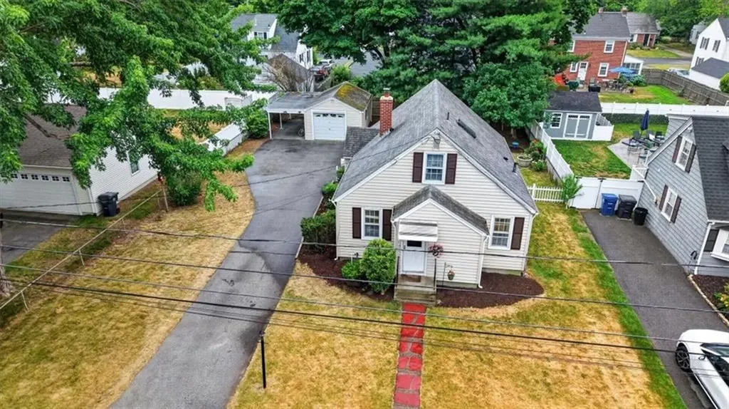 130 Vaughn Avenue Warwick RI 02886