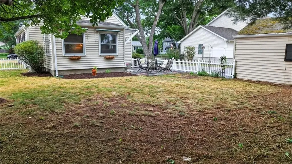 130 Vaughn Avenue Warwick RI 02886