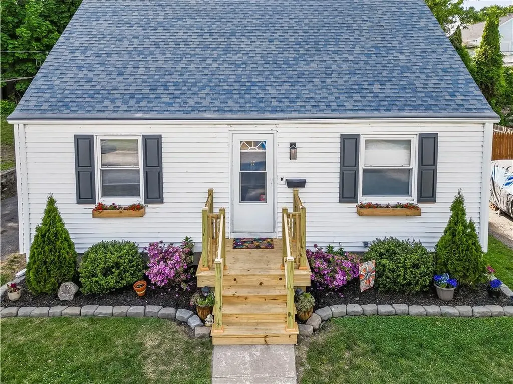 17 Caporal Street Cranston RI 02910