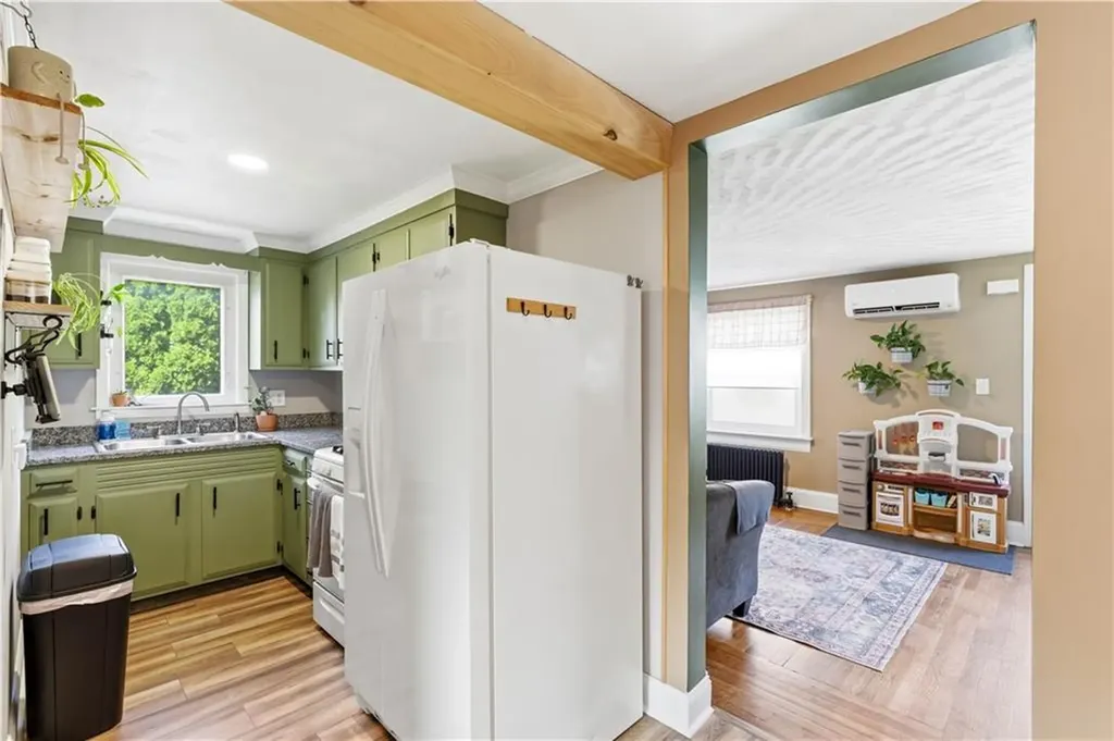 17 Caporal Street Cranston RI 02910