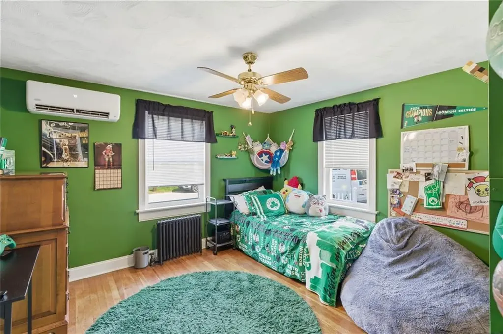 17 Caporal Street Cranston RI 02910