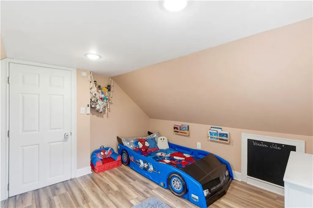 17 Caporal Street Cranston RI 02910