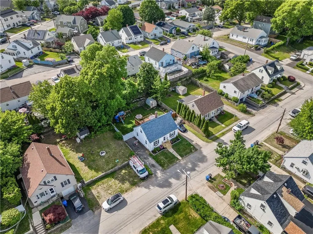 17 Caporal Street Cranston RI 02910