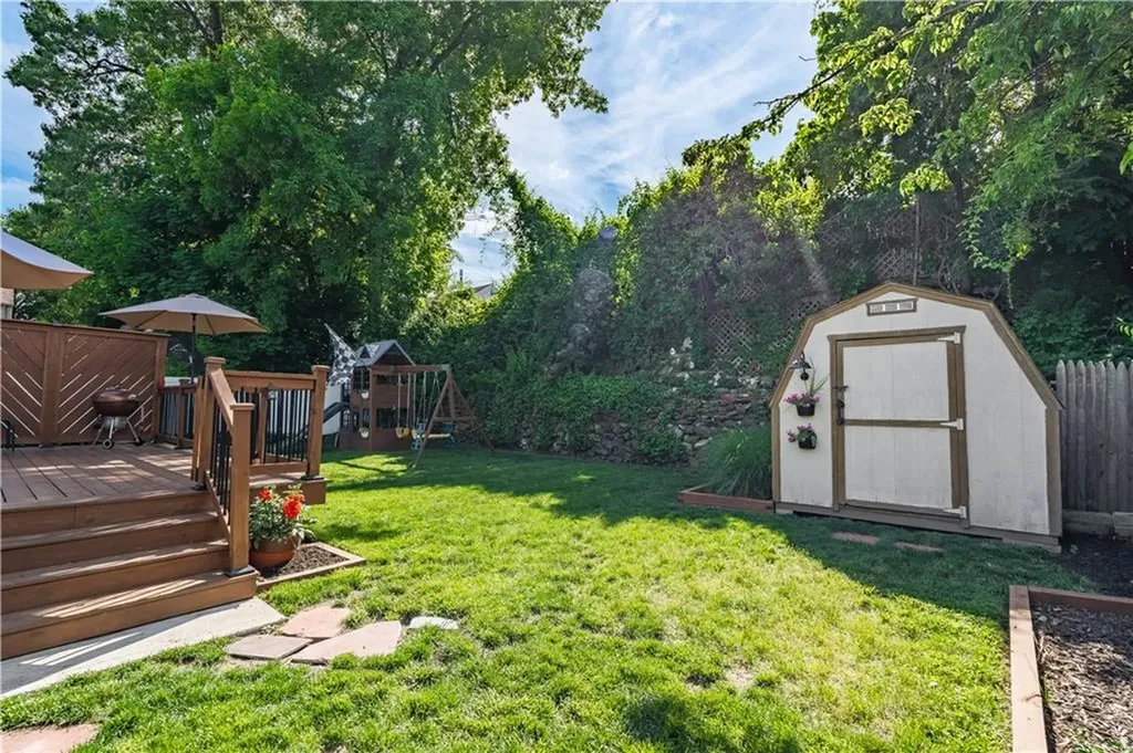 17 Caporal Street Cranston RI 02910