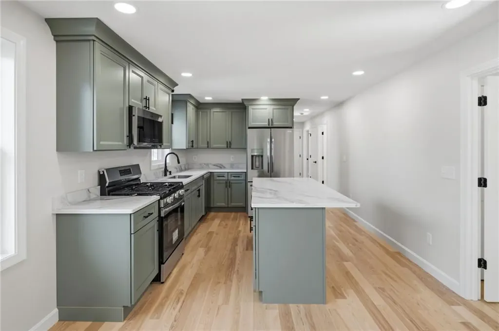 14 Raphael Avenue Providence RI 02904
