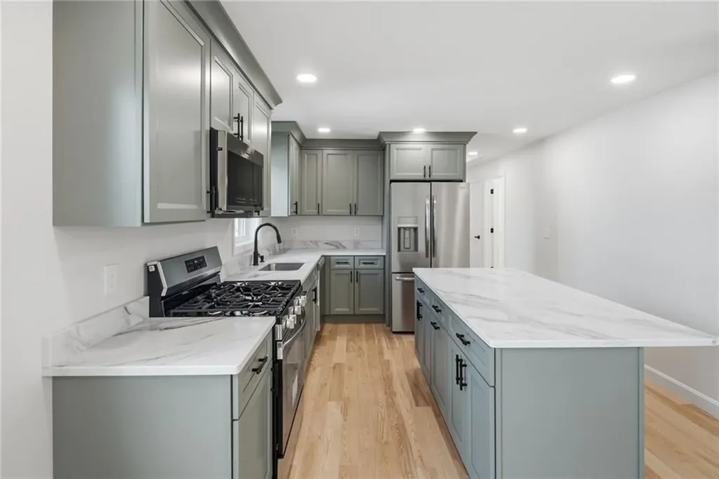 14 Raphael Avenue Providence RI 02904