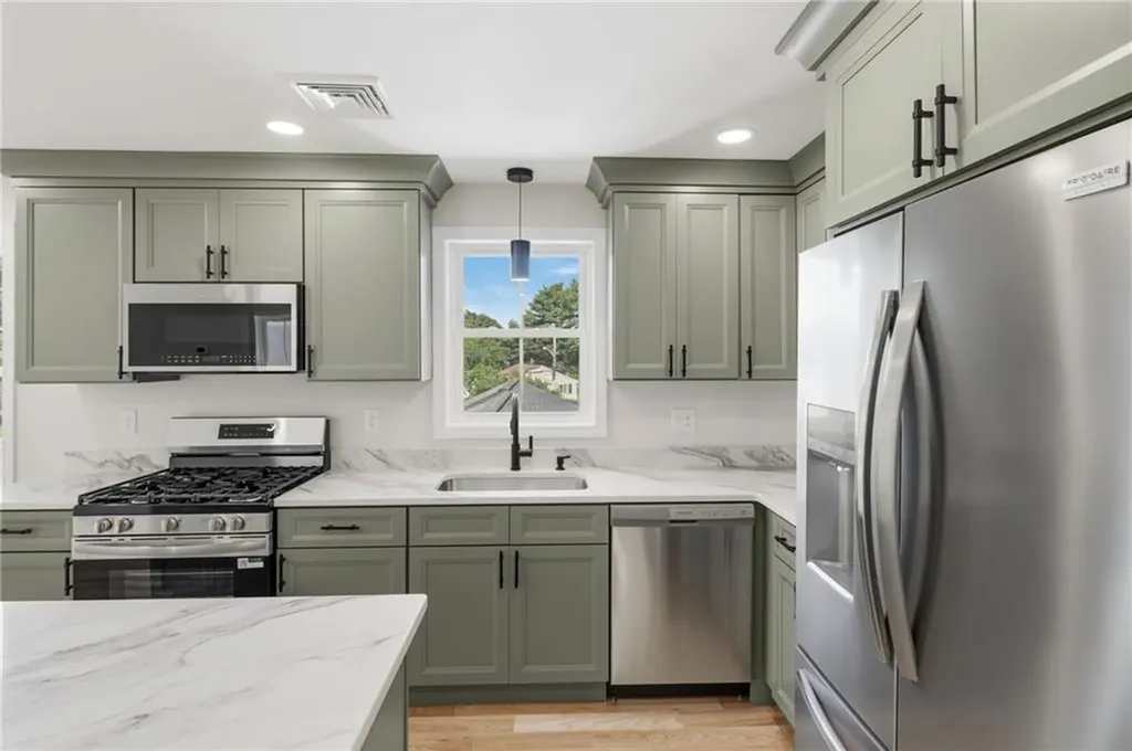 14 Raphael Avenue Providence RI 02904