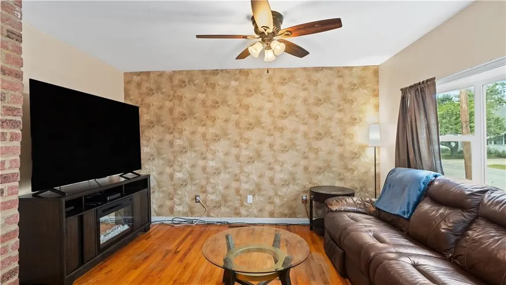 427 Elm Street Warwick RI 02888