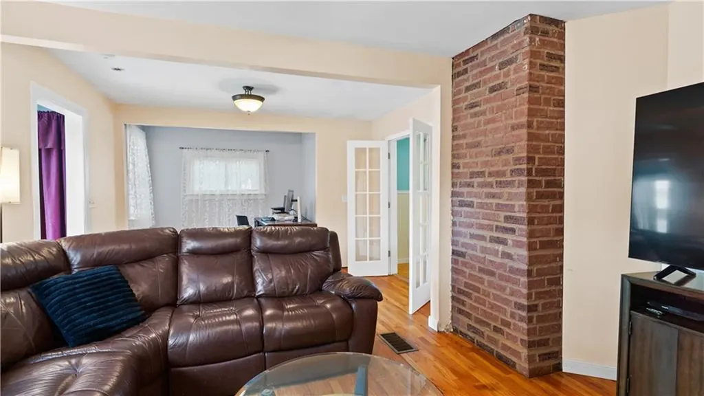 427 Elm Street Warwick RI 02888