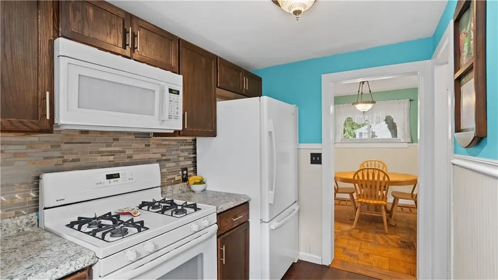 427 Elm Street Warwick RI 02888