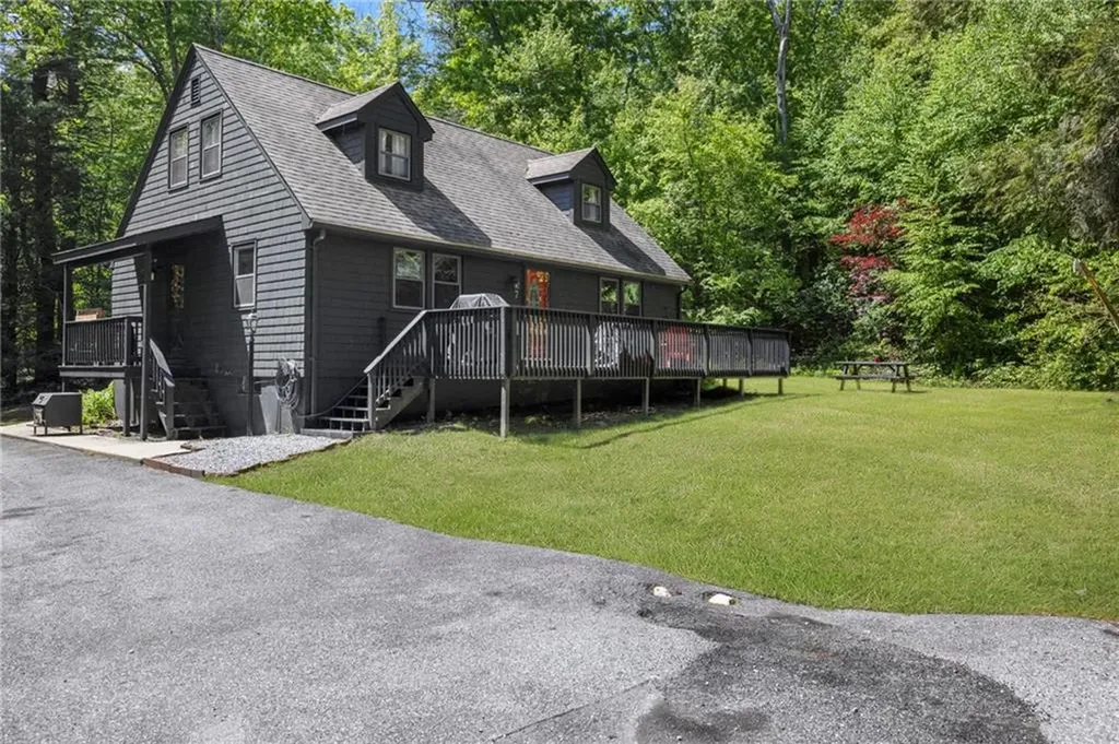 7 Spruce Ridge Drive Glocester RI 02814