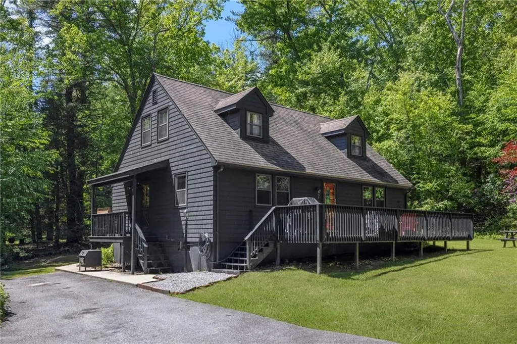7 Spruce Ridge Drive Glocester RI 02814