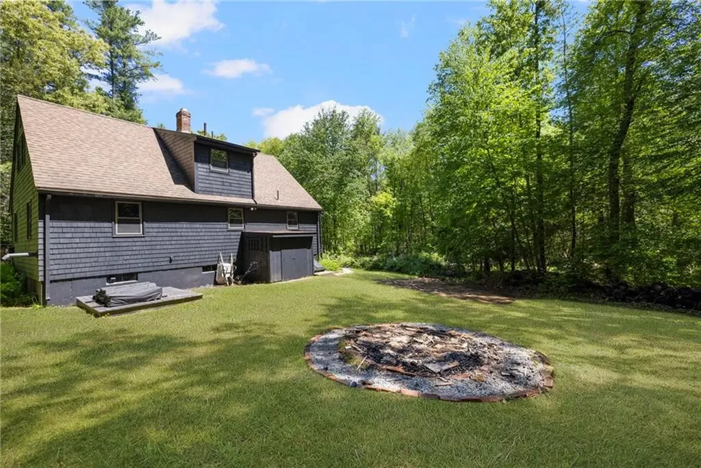 7 Spruce Ridge Drive Glocester RI 02814