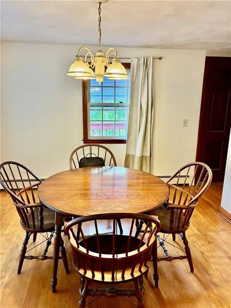 12 Tom Lee Drive North Smithfield RI 02896