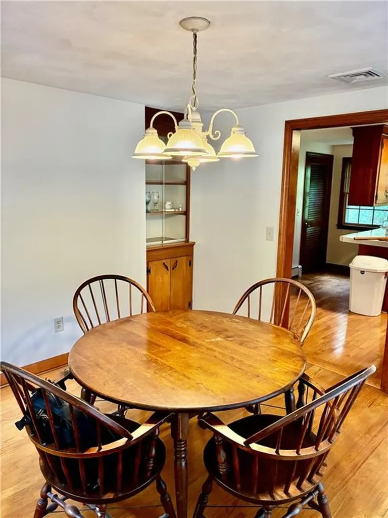 12 Tom Lee Drive North Smithfield RI 02896
