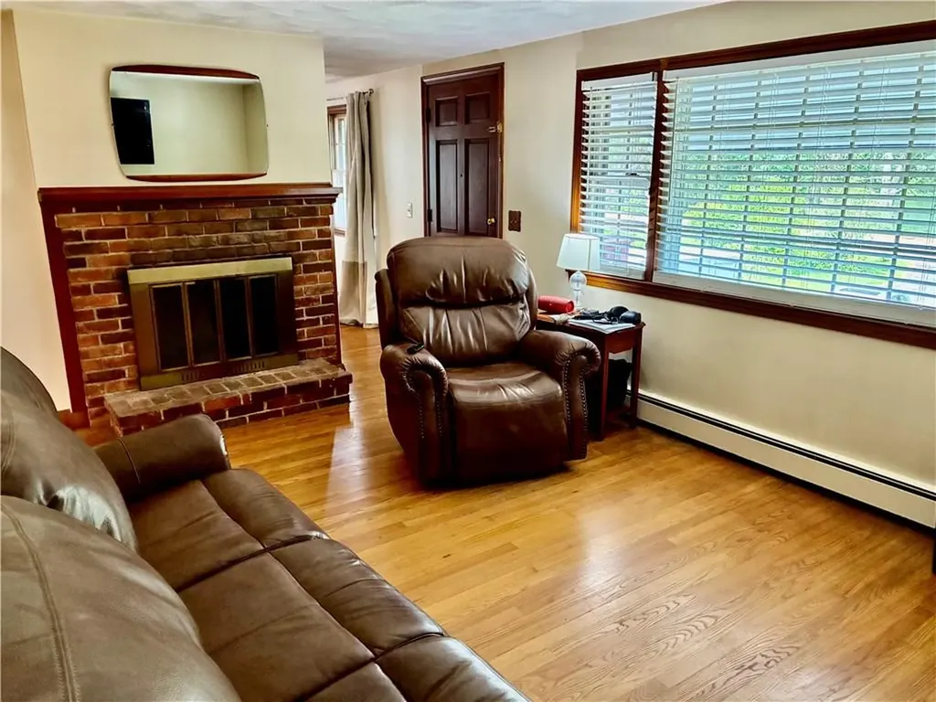 12 Tom Lee Drive North Smithfield RI 02896