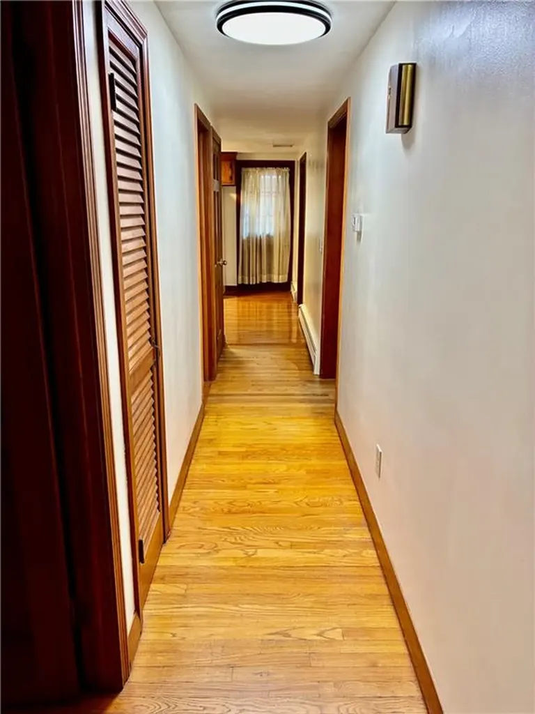 12 Tom Lee Drive North Smithfield RI 02896