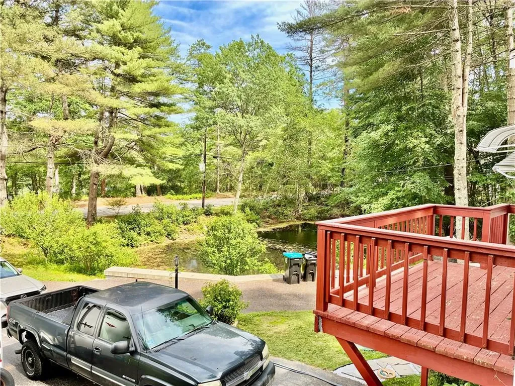 12 Tom Lee Drive North Smithfield RI 02896