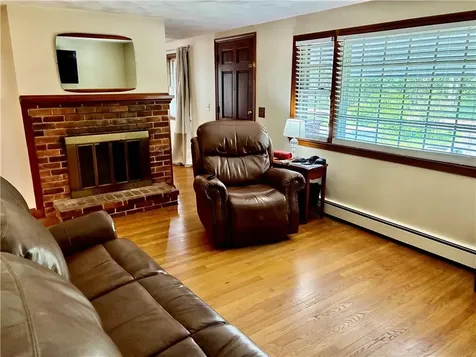 12 Tom Lee Drive North Smithfield RI 02896