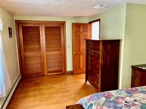 12 Tom Lee Drive North Smithfield RI 02896