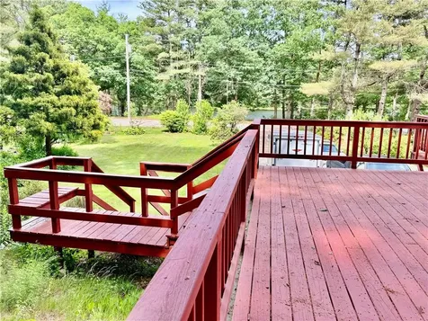 12 Tom Lee Drive North Smithfield RI 02896