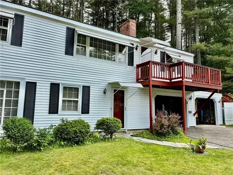 12 Tom Lee Drive North Smithfield RI 02896