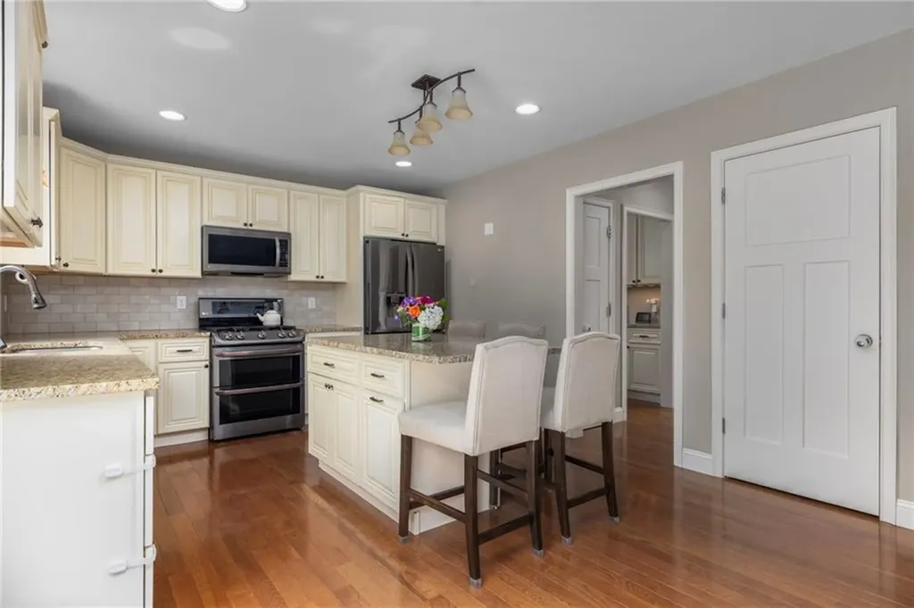 290 Station Street Coventry RI 02816