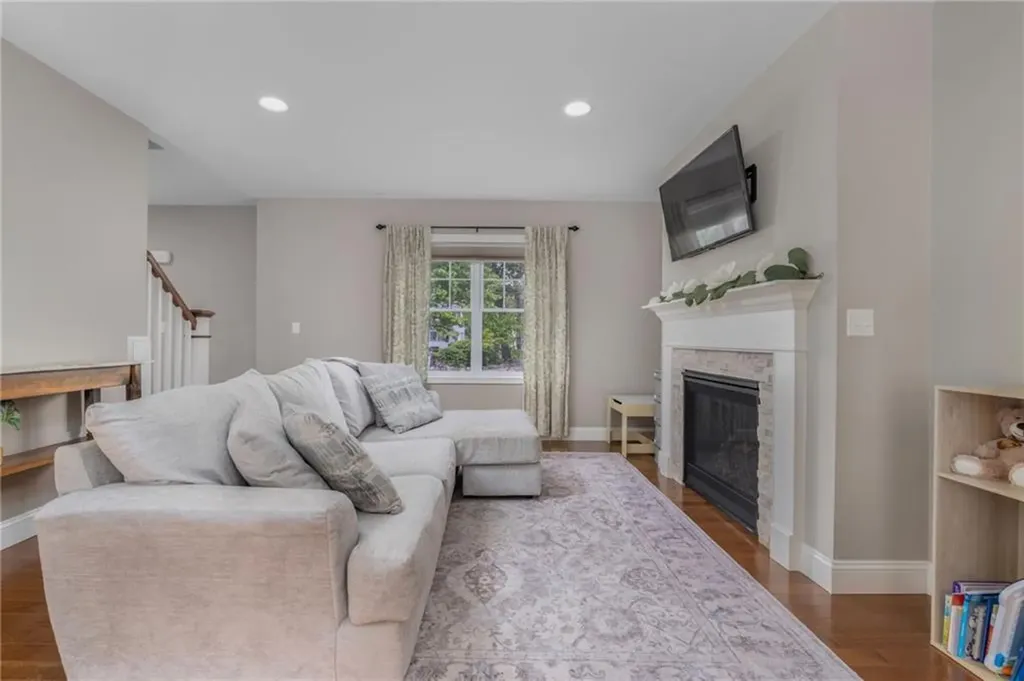 290 Station Street Coventry RI 02816