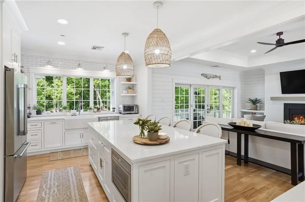7 Waterview Lane Warren RI 02885