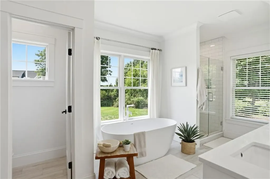 7 Waterview Lane Warren RI 02885
