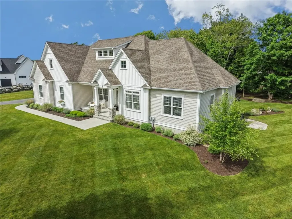 7 Waterview Lane Warren RI 02885