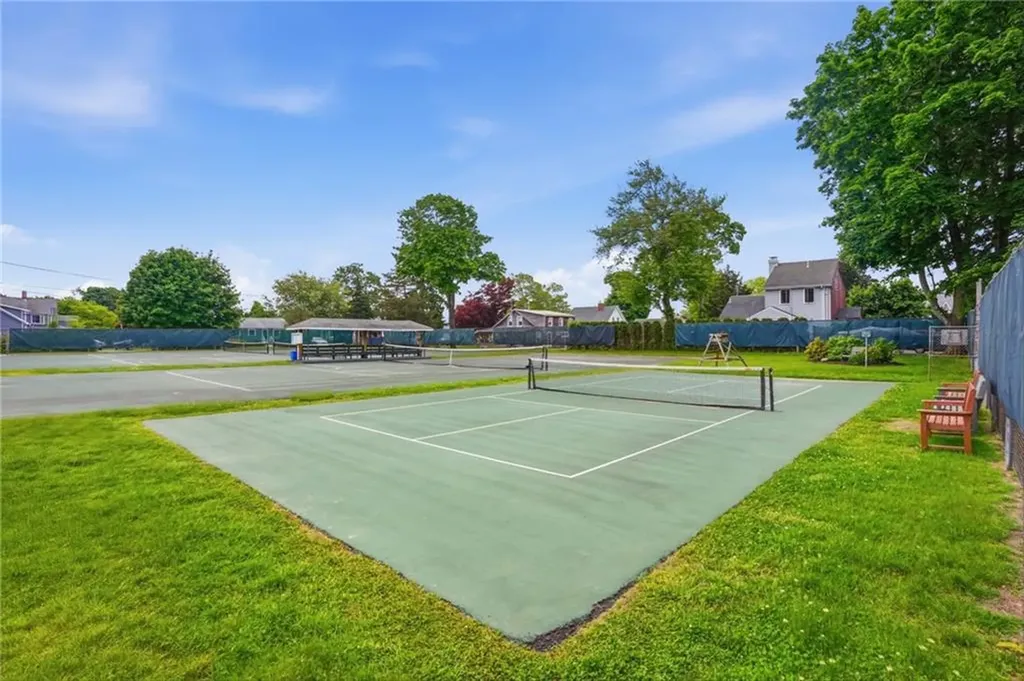 7 Waterview Lane Warren RI 02885