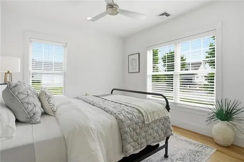 7 Waterview Lane Warren RI 02885