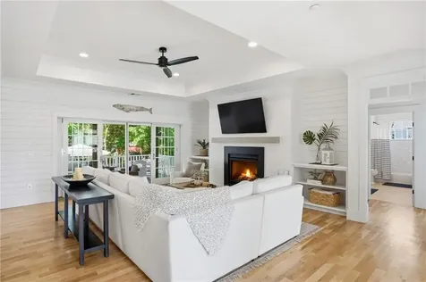 7 Waterview Lane Warren RI 02885
