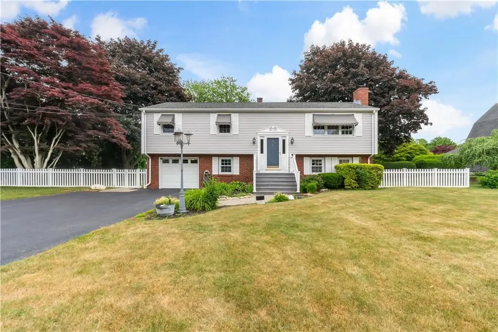 28 Eveready Avenue Bristol RI 02809