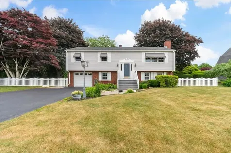 28 Eveready Avenue Bristol RI 02809