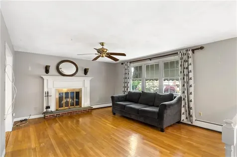 28 Eveready Avenue Bristol RI 02809