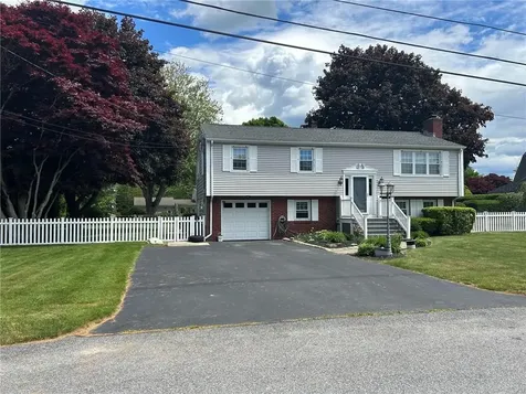 28 Eveready Avenue Bristol RI 02809