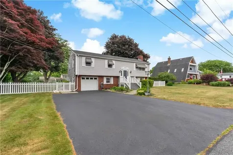28 Eveready Avenue Bristol RI 02809