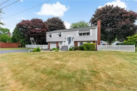 28 Eveready Avenue Bristol RI 02809